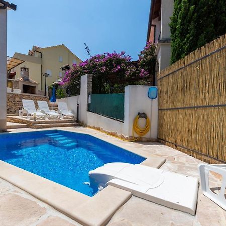 Apartments Listes Milna  Luaran gambar
